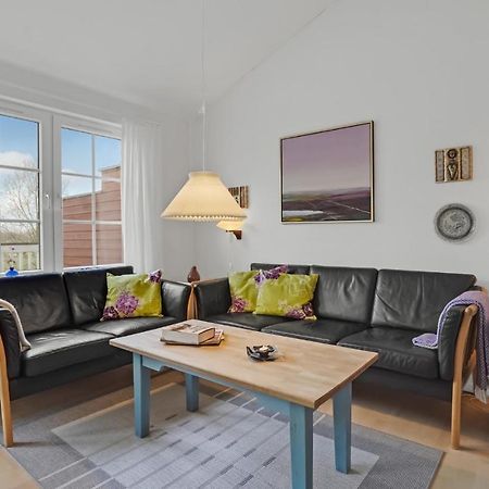 3 Bedroom Beautiful Home In 아벤라 외부 사진