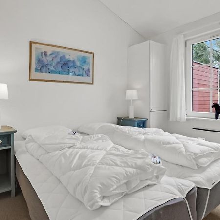 3 Bedroom Beautiful Home In 아벤라 외부 사진