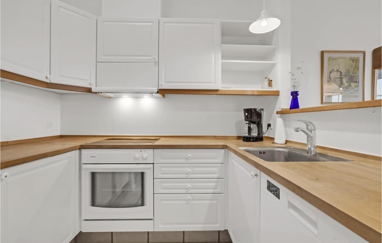 3 Bedroom Beautiful Home In 아벤라 외부 사진