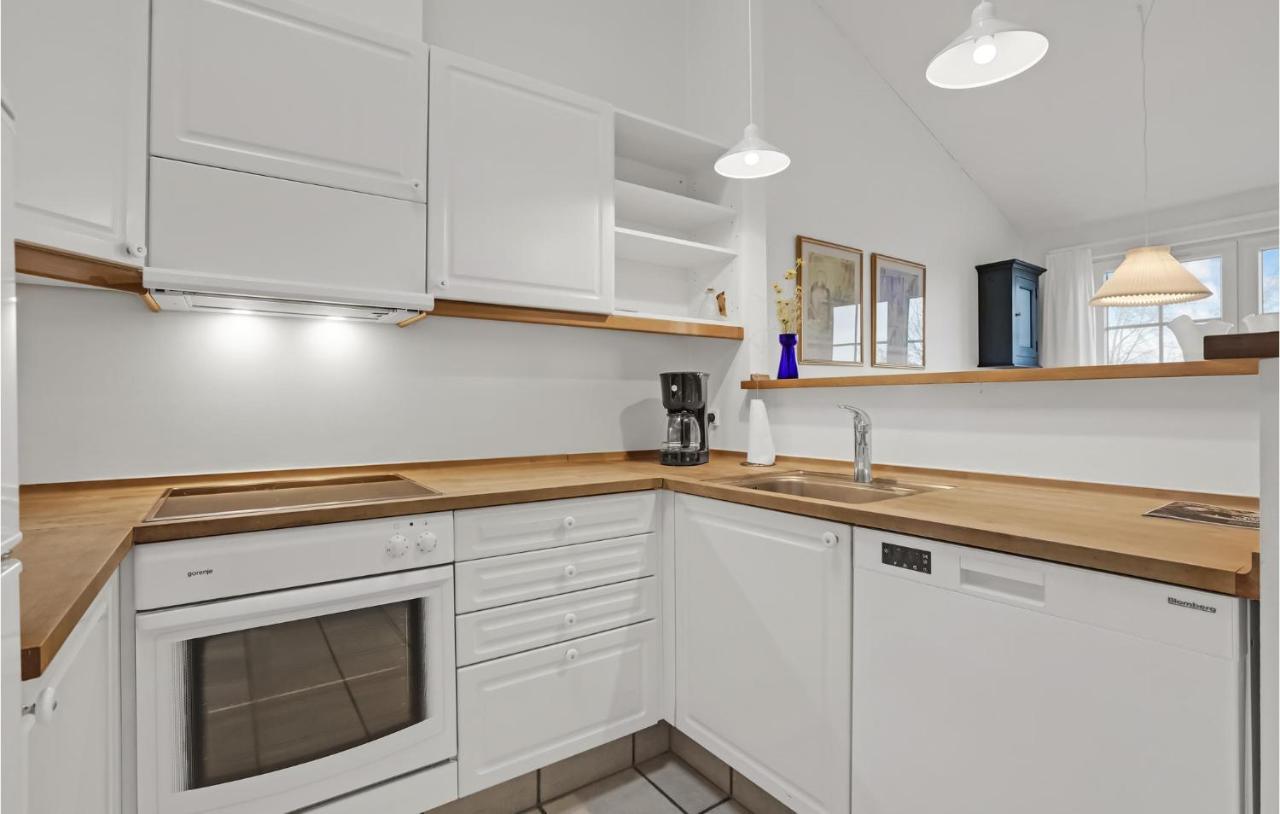 3 Bedroom Beautiful Home In 아벤라 외부 사진